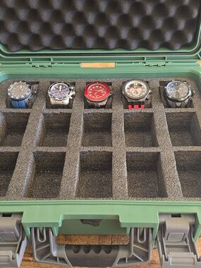 Invicta Watches - Lot Of 5 - Case Included - Priced For Quick Sale